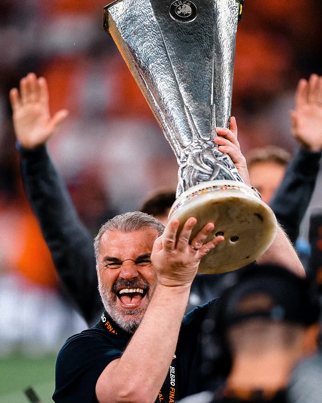 皇马虎头蛇尾遭逆转，埃因霍温晋级欧联杯