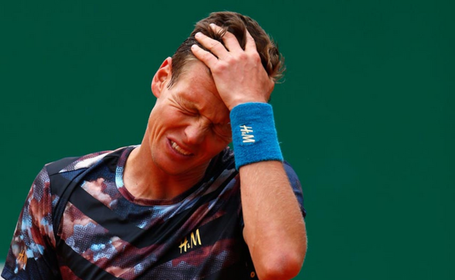 包含里昂惊险晋级，小组赛成绩不甚理想的词条