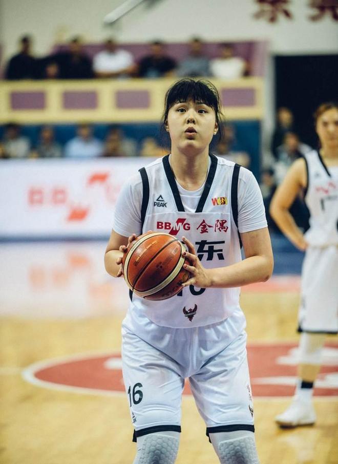 忍者之战：辽宁女篮成功夺冠的简单介绍