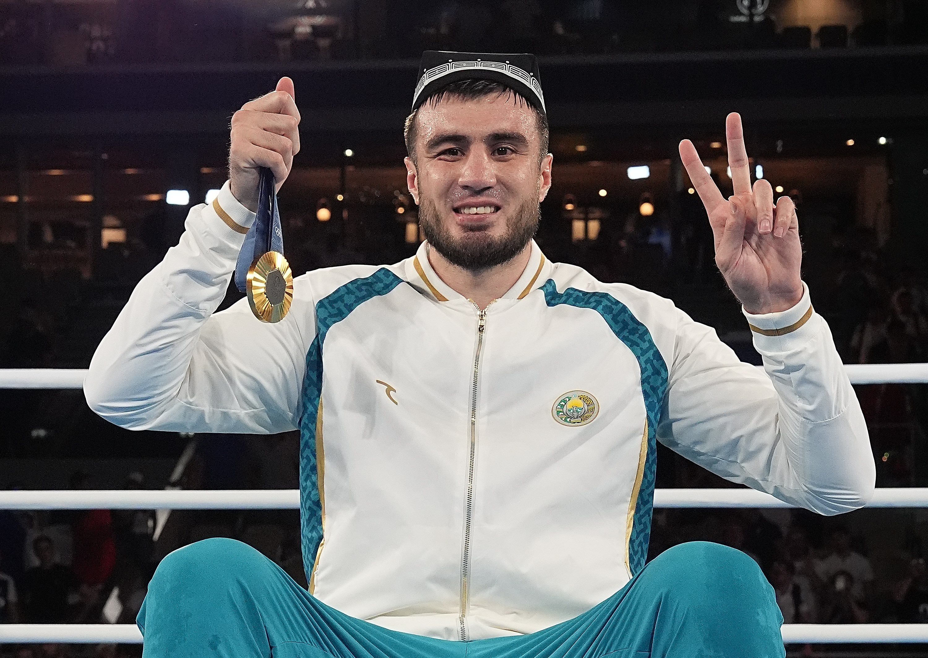 拳击轻量级：乌克兰选手晋级四强