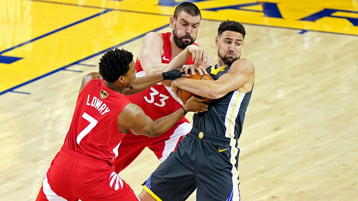 关于猛龙客场大胜步行者，加索尔砍下双双数据的信息