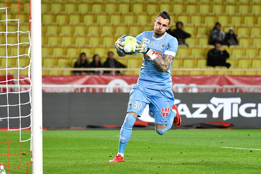 蒙彼利埃客场险胜昂热,继续取得好成绩 蒙彼利埃客场险胜昂热,继续取得好成绩