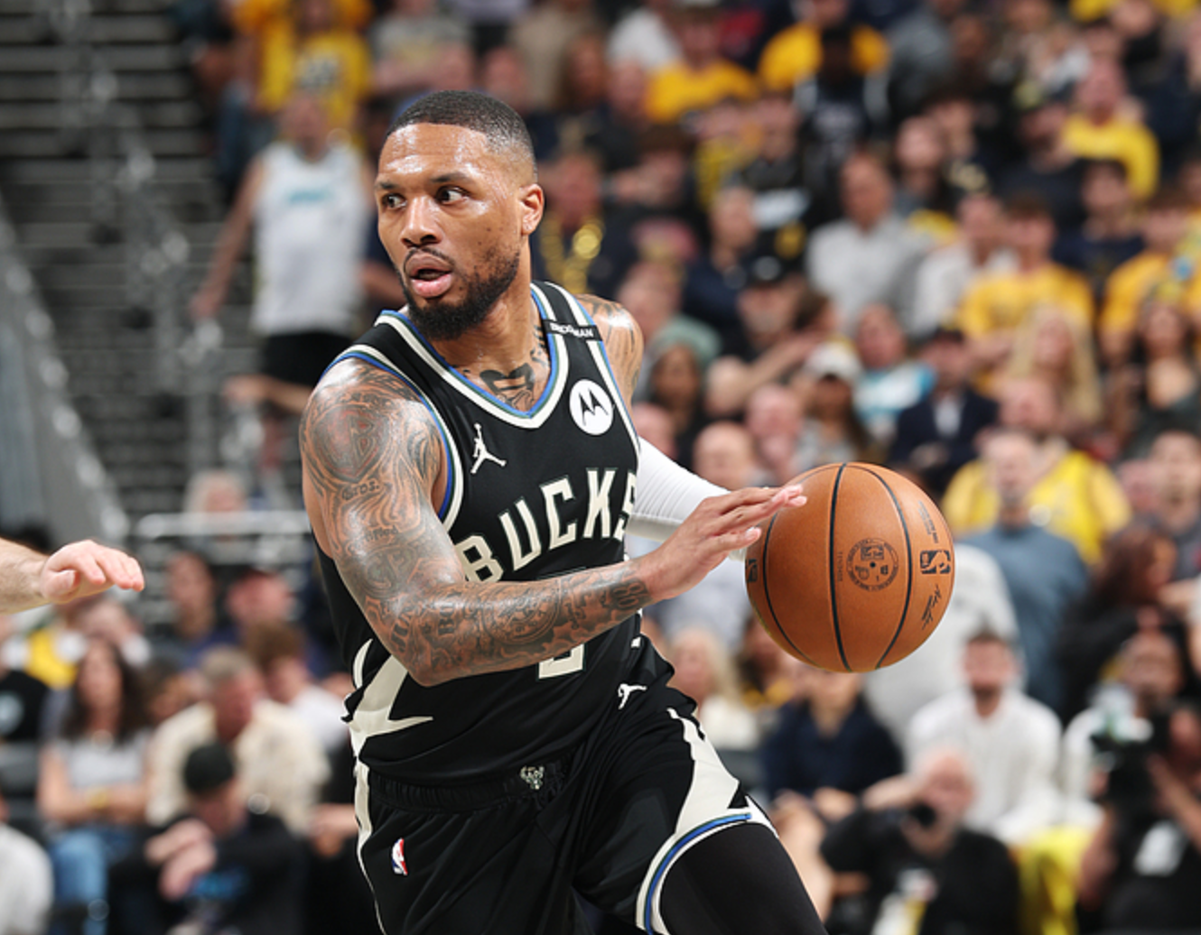 关于雄鹿客场惊险击败活塞,字母哥压哨绝杀的信息 关于雄鹿客场惊险击败活塞,字母哥压哨绝杀的信息