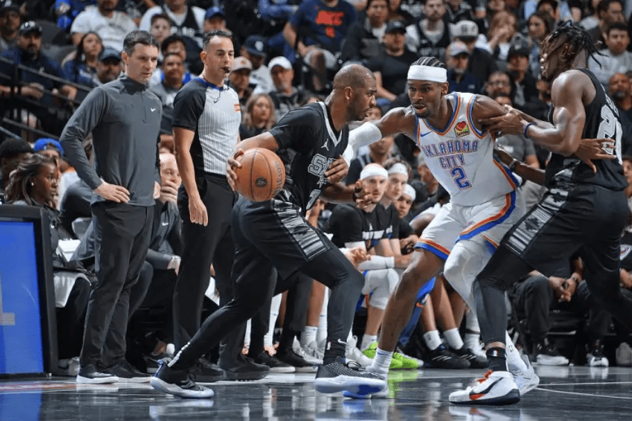 火箭力克太阳，保罗高效助攻