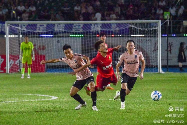 精彩瞬间回顾，比赛场面震撼人心