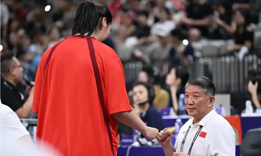 逆转胜利,东亚队晋级半决赛 逆转胜利,东亚队晋级半决赛